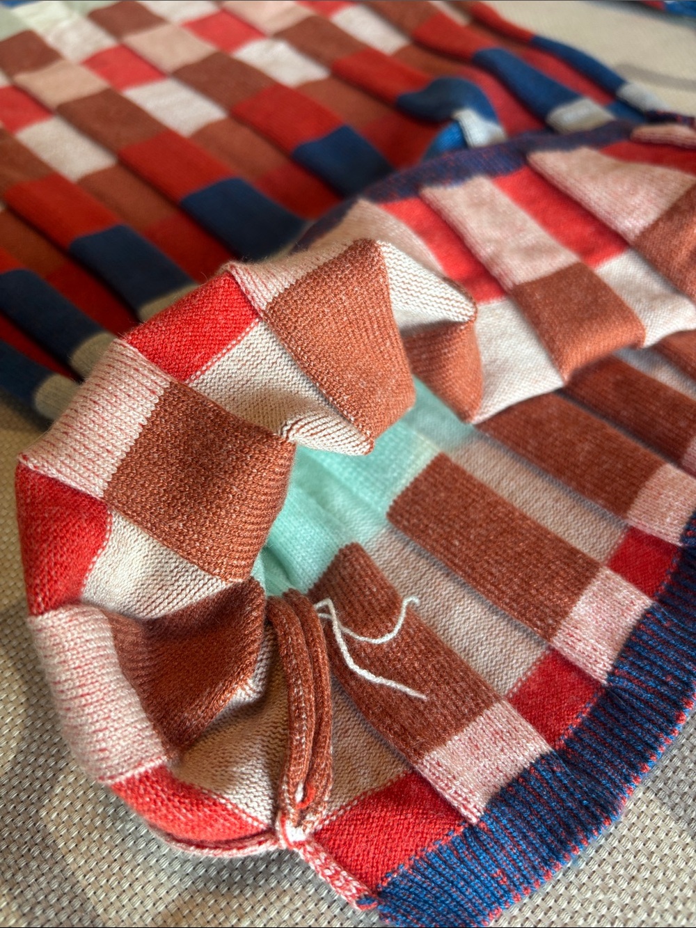 Colorblock Ribbed Turtleneck Sweater - Multicolor - Picture 9 of 10